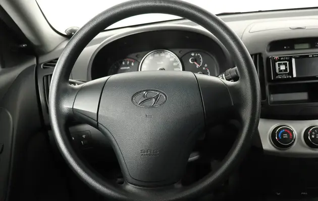 Hyundai Elantra, фото №9