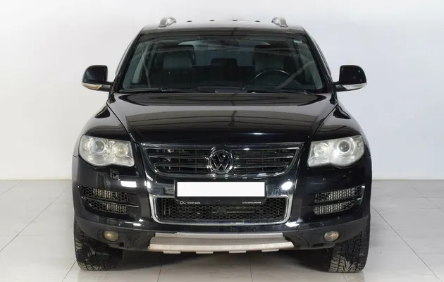 Volkswagen Touareg I Рестайлинг, фото №1
