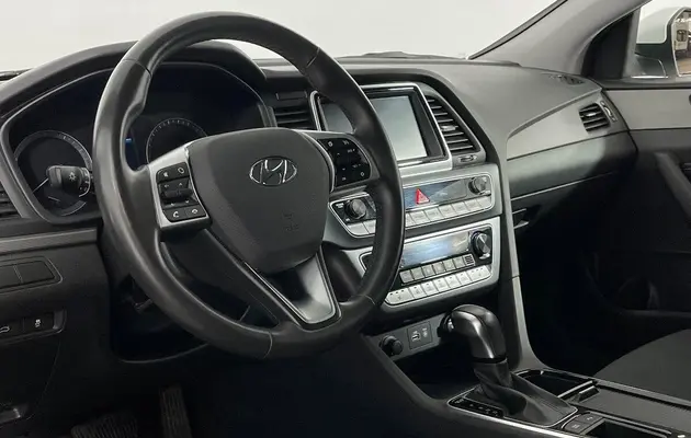 Hyundai Sonata, фото №16