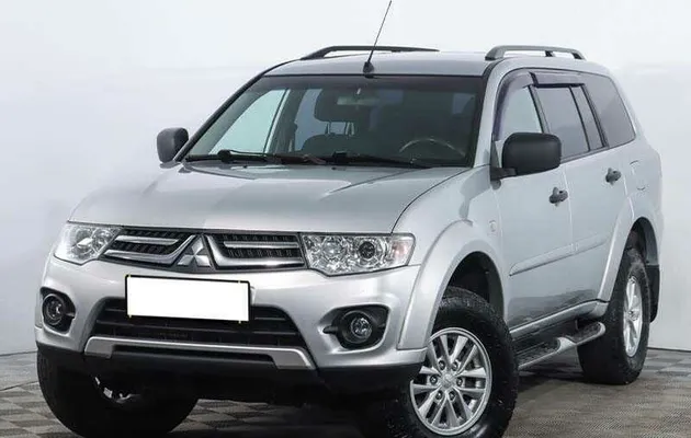 Mitsubishi pajero sport мкпп 2013 с пробегом 92 003 км, фото №1