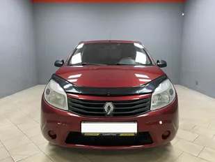 Renault SANDERO