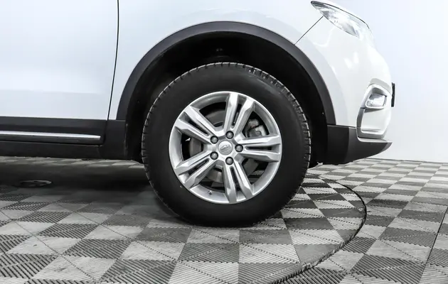 Geely Atlas, фото №16