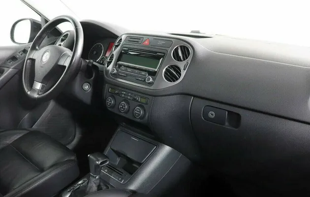 Volkswagen Tiguan 2.0 Автомат, фото №5