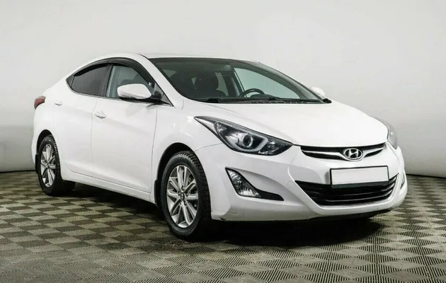 Hyundai Elantra 1.8 Автомат, фото №3