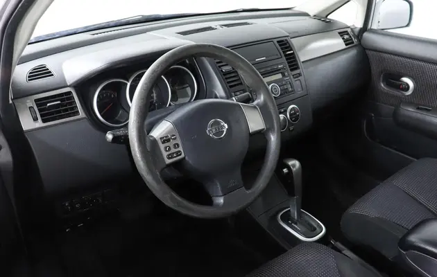 Nissan Tiida, фото №9