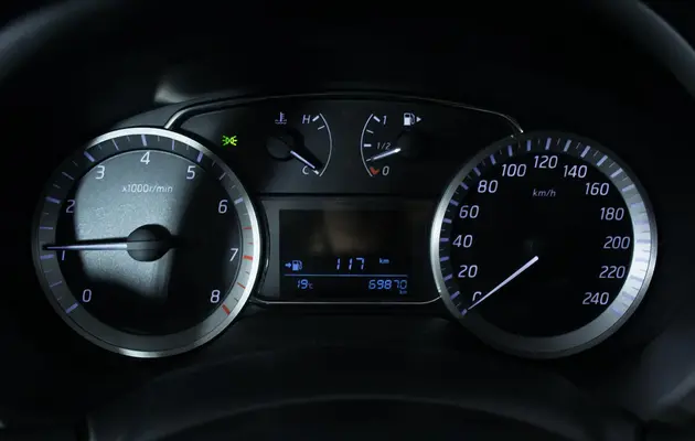 Nissan Tiida, фото №11