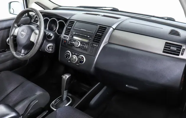 Nissan Tiida, фото №10
