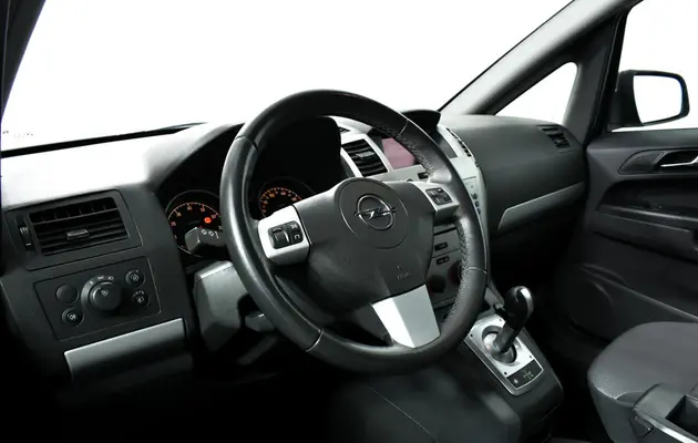 Opel Zafira, фото №13