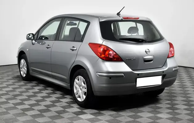 Nissan Tiida, фото №7