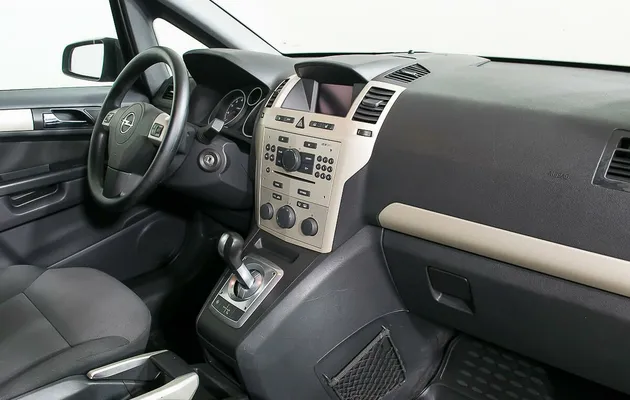 Opel Zafira, фото №5