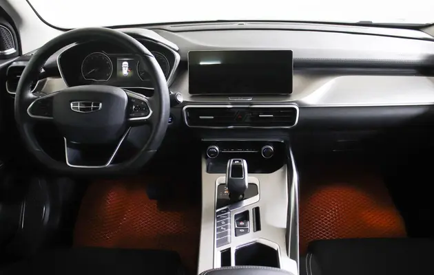 Geely Coolray, фото №12