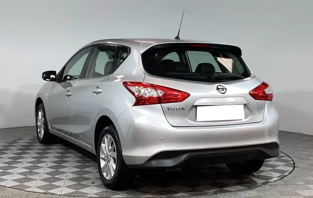 Nissan Tiida, фото №7