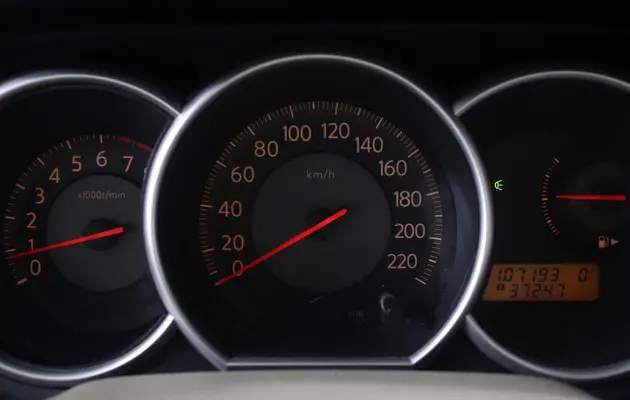 Nissan Tiida, фото №11