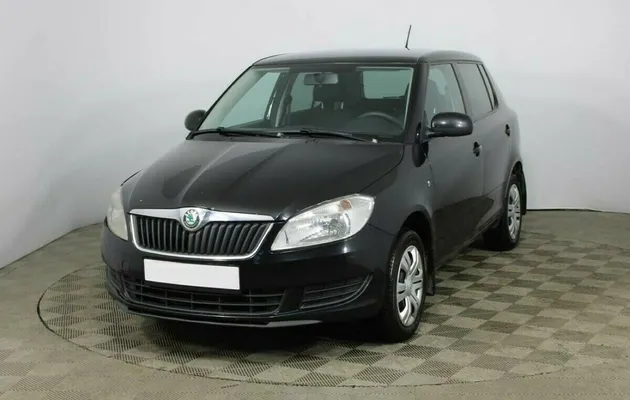 Skoda Fabia II Рестайлинг, фото №1