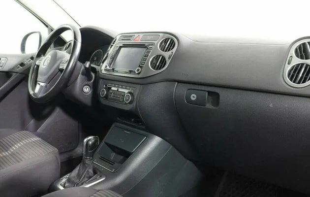Volkswagen Tiguan 2.0 Автомат, фото №9