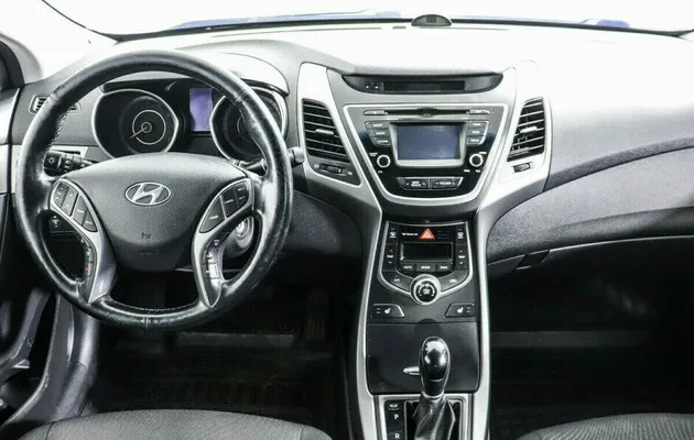 Hyundai Elantra 1.8 Автомат, фото №9