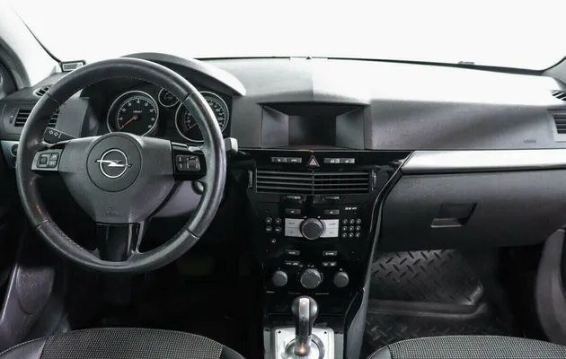 Opel Astra H Рестайлинг, фото №6