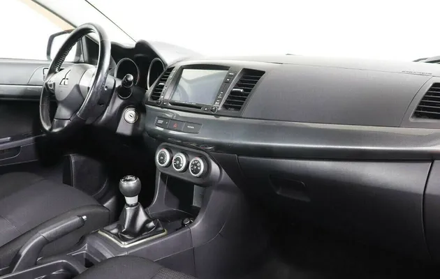 Mitsubishi Lancer X, фото №6
