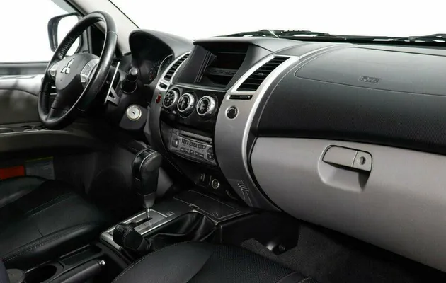 Mitsubishi Pajero Sport 3.0 Автомат, фото №7