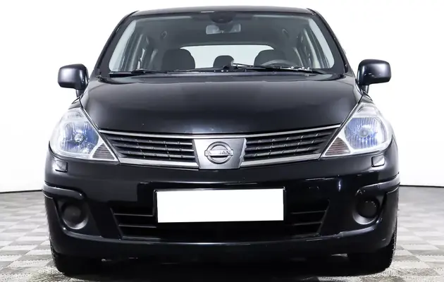 Nissan Tiida, фото №2