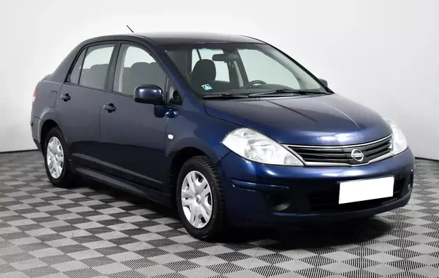 Nissan Tiida, фото №3