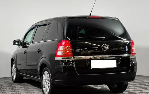 Opel Zafira, фото №7