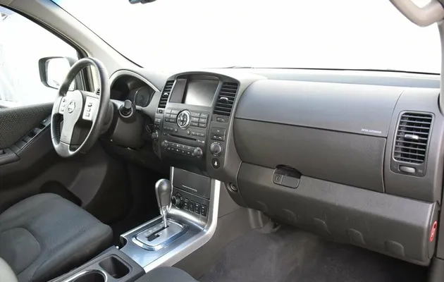 Nissan Pathfinder III Рестайлинг, фото №6