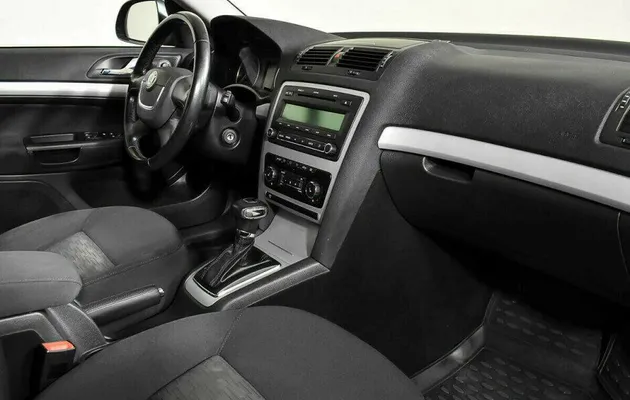 Skoda Octavia 1.6 Автомат, фото №5