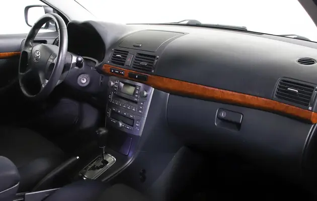 Toyota Avensis, фото №9