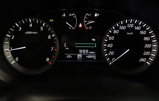 Nissan Tiida, фото №13