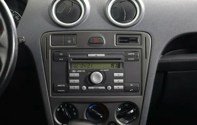 Ford Fusion I Рестайлинг, фото №8