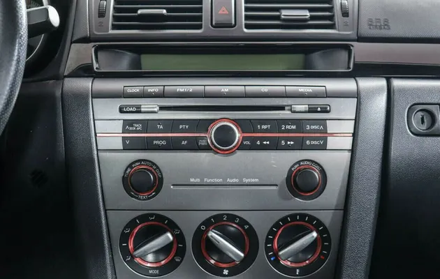 Mazda 3 I (BK) Рестайлинг, фото №8