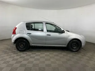 Renault SANDERO
