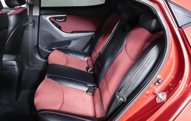 Hyundai Elantra, фото №12