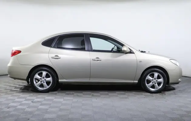 Hyundai Elantra, фото №4