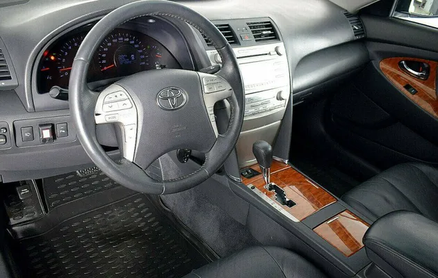 Toyota Camry 2.4 Автомат, фото №3