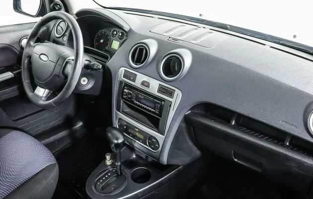 Ford Fusion I Рестайлинг, фото №8