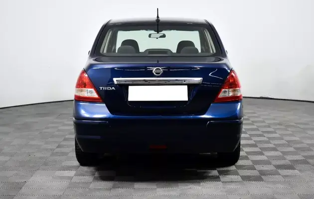 Nissan Tiida, фото №6