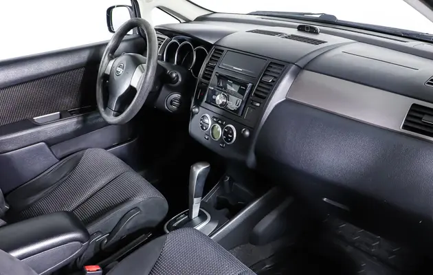 Nissan Tiida, фото №11