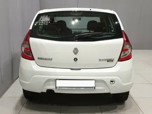 Renault SANDERO