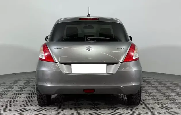 Suzuki Swift, фото №6