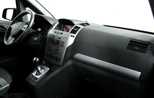 Opel Zafira, фото №9