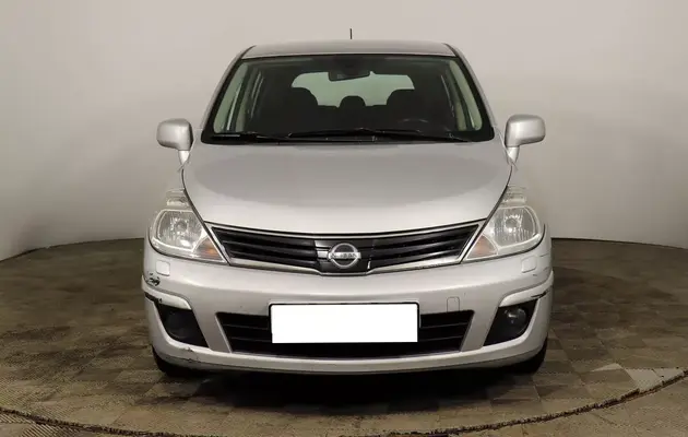Nissan Tiida, фото №6