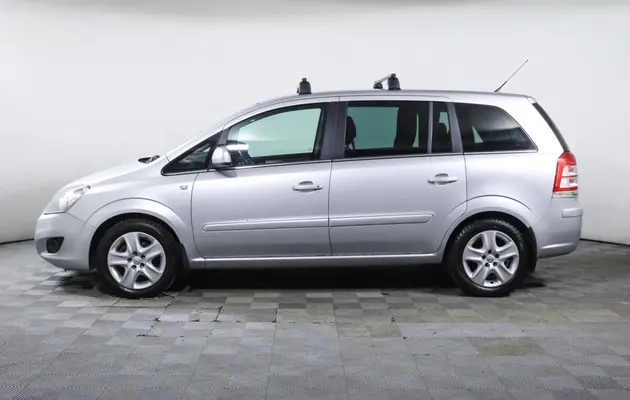 Opel Zafira, фото №8