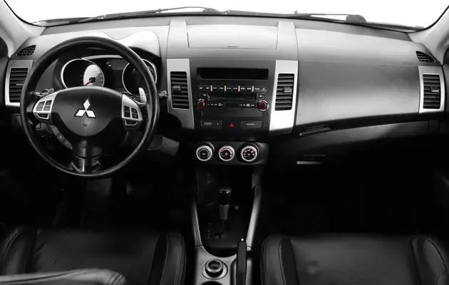 Mitsubishi Outlander, фото №8