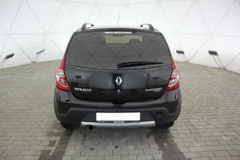Renault SANDERO