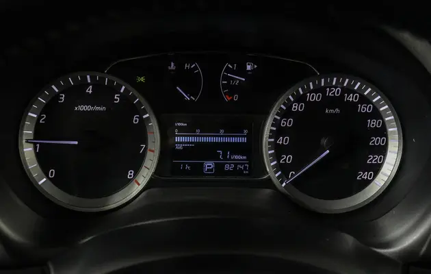 Nissan Tiida, фото №14