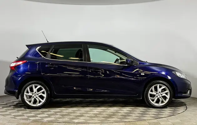 Nissan Tiida, фото №4