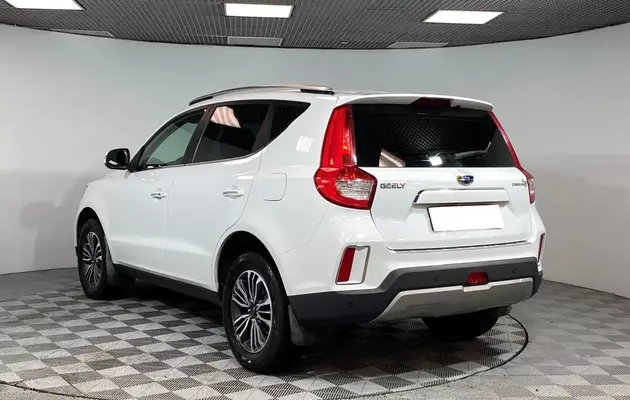 Geely Emgrand X7, фото №7