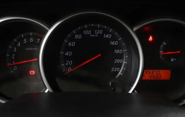Nissan Tiida, фото №11